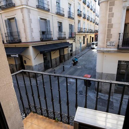 מדריד Hostal Los Perales מראה חיצוני תמונה View of the street from the Hotel Cervantes